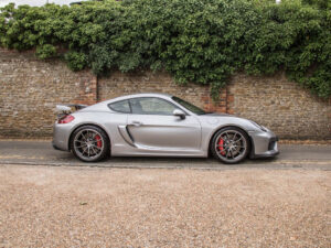 Porsche 981 Cayman GT4 Softronic Performance Software