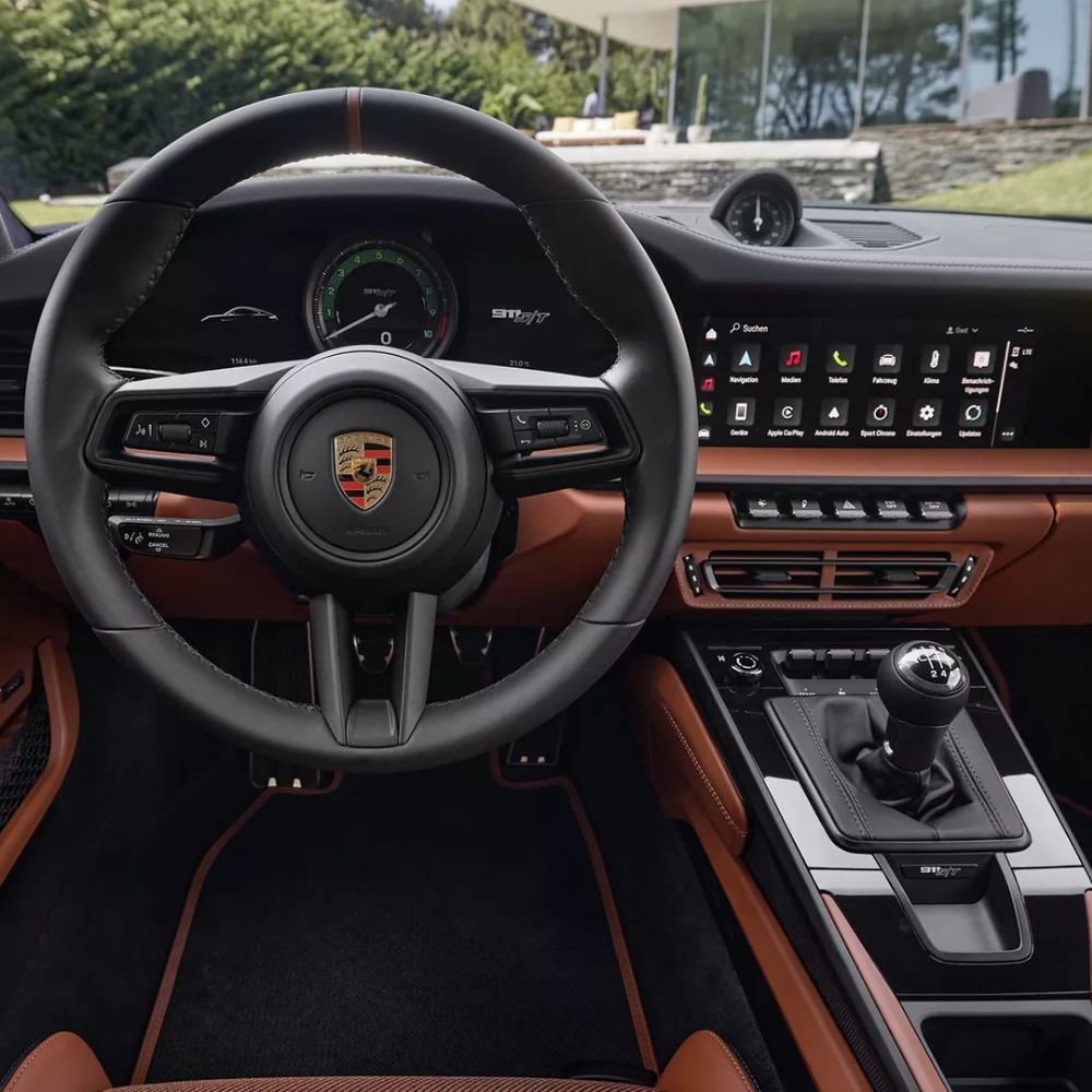 Porsche manual transmission cockpit